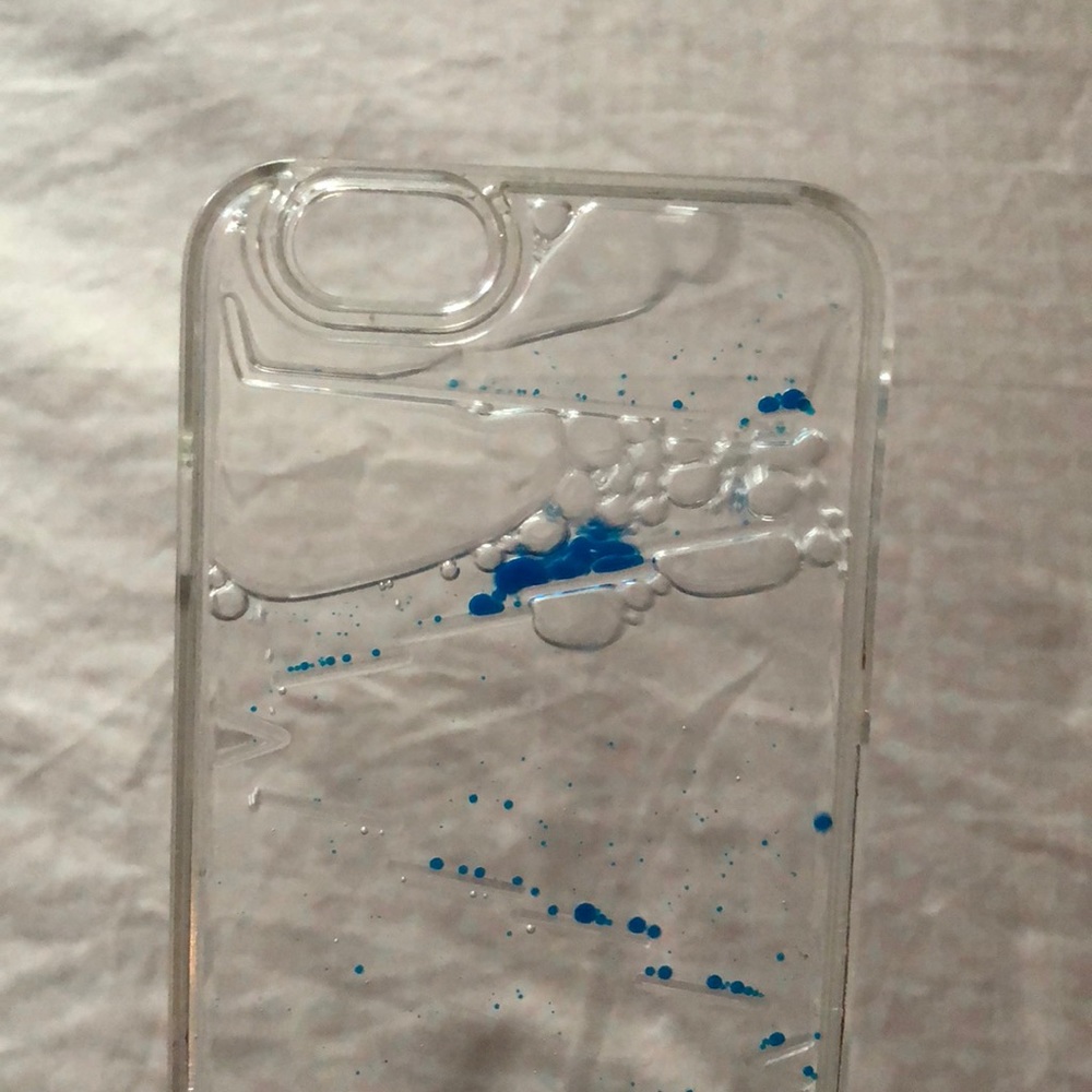 Floating Dynamic Liquid Case - Picture 2 of 3